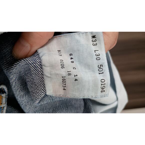 Vintage 501 button fly Levi's. 100% cotton 33w30L Authentic denim distressed Y2K - Picture 7 of 9